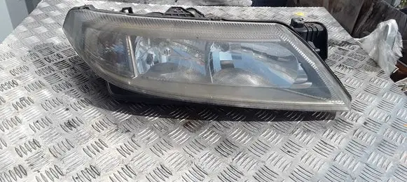 Renault Laguna II Headlight/headlamp 8200002466