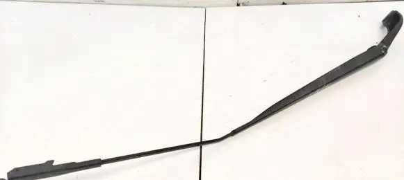 Nissan Qashqai Front wiper blade arm