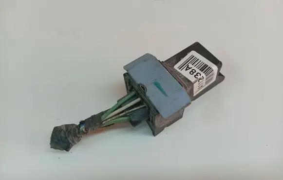 Peugeot 307 Glow plug pre-heat relay 51282002