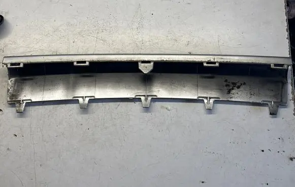 Opel Vivaro Front bumper lip 66043