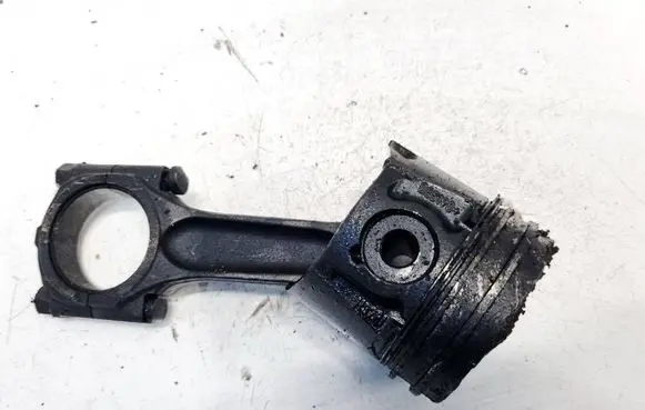 Ford Galaxy Piston with connecting rod 