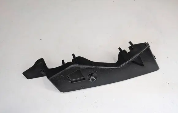 Volkswagen PASSAT B6 Front bumper mounting bracket 3C0807723