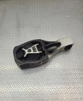Engine mount bracket