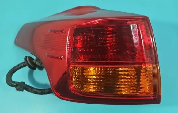 Toyota RAV 4 (XA40) Rear/tail lights IMPRK1562428