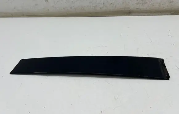 Nissan X-Trail T33 Rear door glass trim molding 822D26RA0B