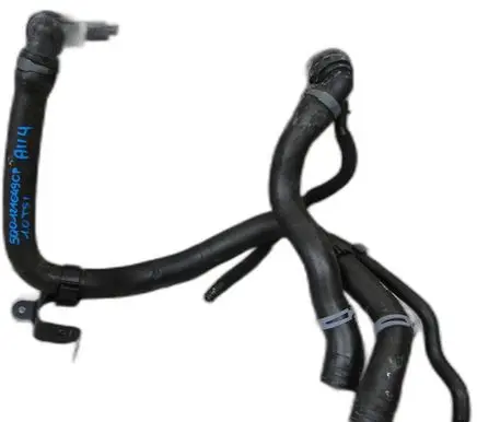 Volkswagen Golf VIII Engine coolant pipe/hose 