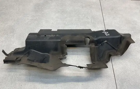 Audi A3 S3 8V Intercooler air guide/duct channel 8V0121283K