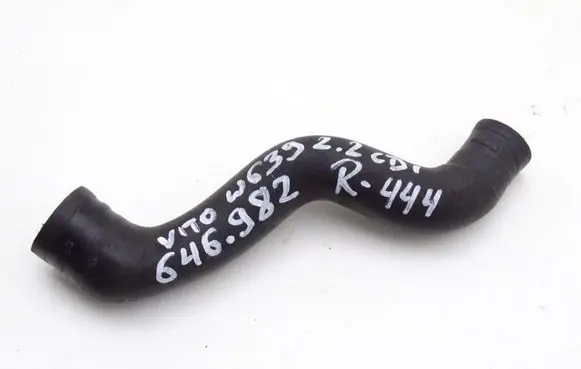 Mercedes-Benz Vito Viano W639 Engine coolant pipe/hose