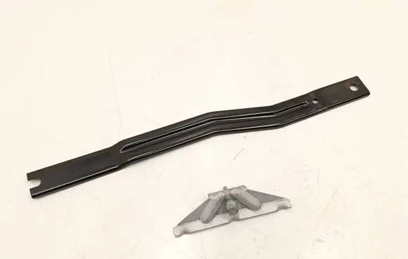 BMW X1 E84 Battery bracket 7584733