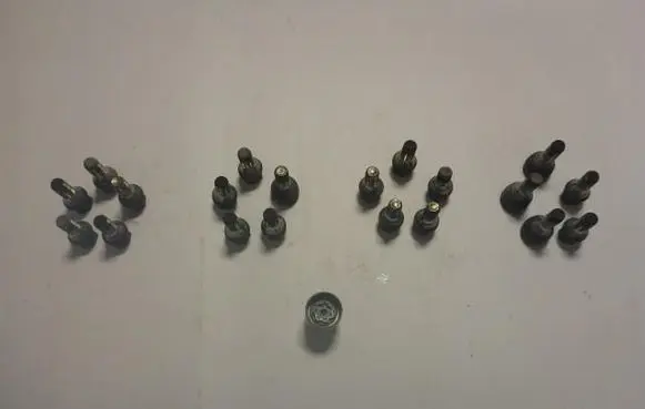Suzuki SX4 S-Cross Anti-theft wheel nuts and lock 