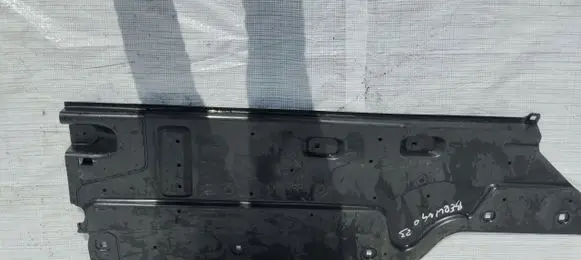 Opel Combo E Engine splash shield/under tray 9842471180