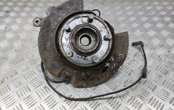 Chrysler 300 - 300C Rear wheel hub