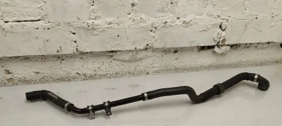 Mercedes-Benz E W213 Engine coolant pipe/hose A2135015501