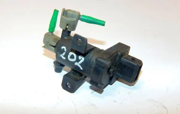 Mercedes-Benz C W202 Turbo solenoid valve A2028000178 2028000178