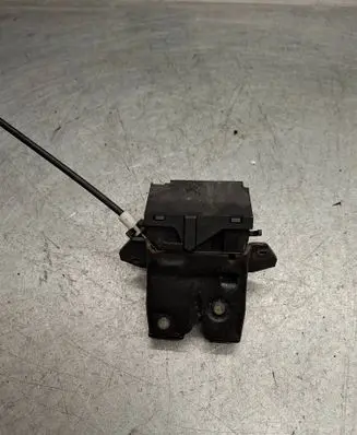 Mercedes-Benz C W203 Loading door lock A1717500085 A1717500185
