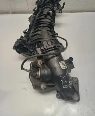 BMW 1 E82 E88 Intake manifold 780799107 851477102 8506406