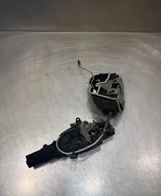 BMW 3 E90 E91 Front door lock 1775589877 1124