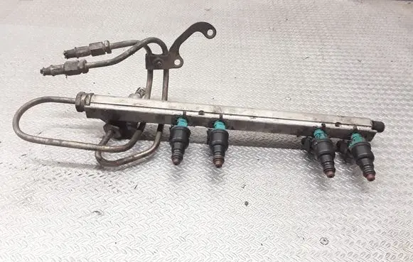 Lada Niva Fuel injectors set 0280150996