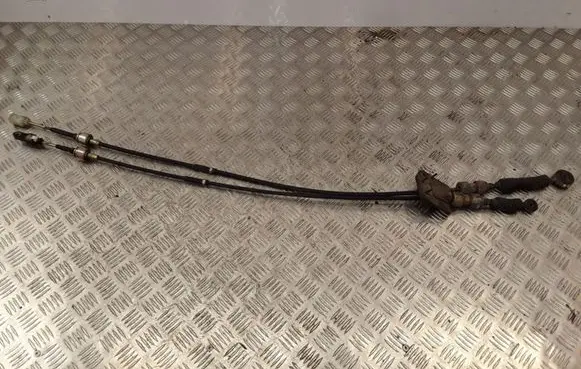 Nissan Primera Gear shift cable linkage