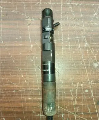 Fuel injector