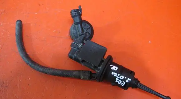 Volkswagen Eos Clutch slave cylinder 1K0721388E