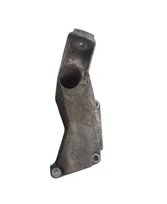 Audi A4 S4 B6 8E 8H Engine mounting bracket 8E0199307A