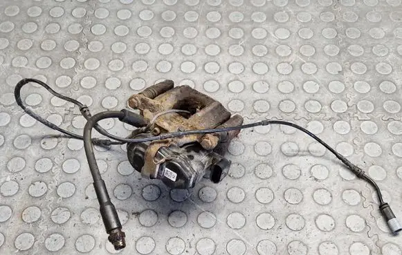 BMW X3 F25 Rear brake caliper 6791018