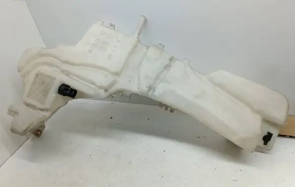 Ford Focus C-MAX Windshield washer fluid reservoir/tank 3M5113K163BE