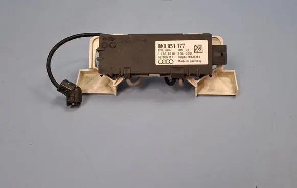 Audi A4 S4 B8 8K Alarm movement detector/sensor 8K0951177