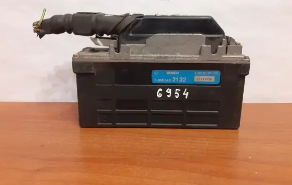Mercedes-Benz E W124 ABS control unit/module 0055452132 0265101018