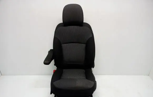 Renault Trafic III (X82) Front driver seat 17179714174