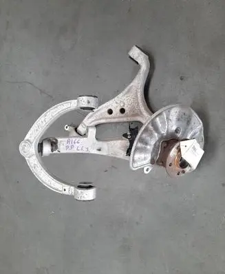Mercedes-Benz ML W166 Front wheel hub spindle knuckle A16604