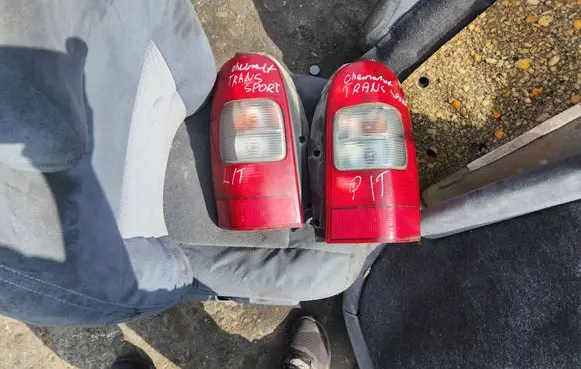 Chevrolet Trans Sport Rear/tail lights set 