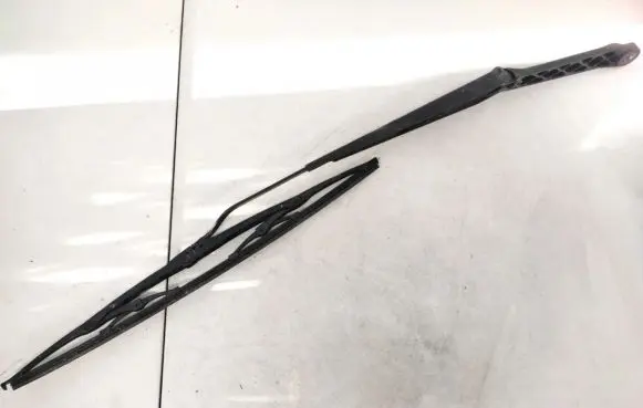 Toyota Avensis T220 Front wiper blade arm