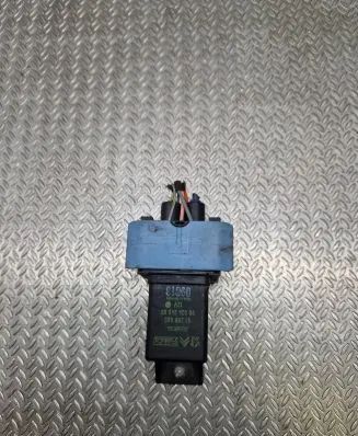 Peugeot 508 Glow plug pre-heat relay 9802424080 51299065