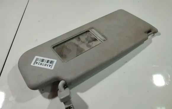 Sun visor