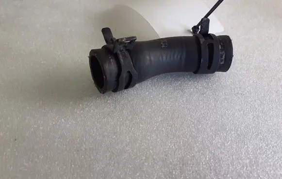 Porsche Panamera (970) Engine coolant pipe/hose 97057258100