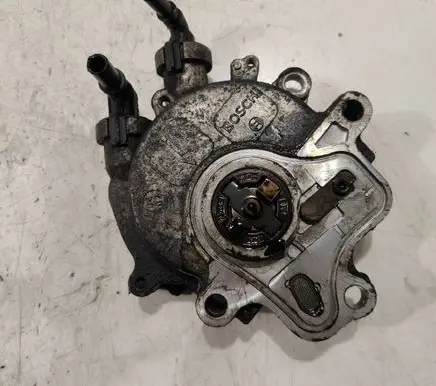 Peugeot 607 Vacuum pump 4R8Q2A451AF