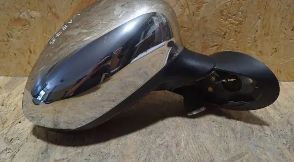 Fiat 500 Front door electric wing mirror