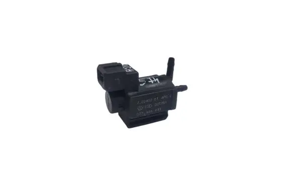 Audi A8 S8 D3 4E Turbo solenoid valve 72240201 077905233 02T351