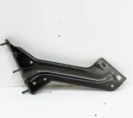 Audi Q5 SQ5 Fender mounting bracket 8R0821136
