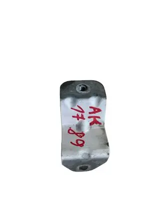 Audi A4 S4 B9 8W Fender mounting bracket 8W0821471