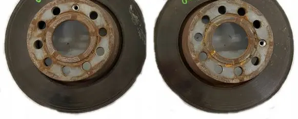 Volkswagen Golf VII Rear brake disc
