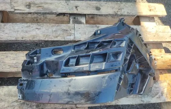 Opel Vivaro Front bumper mounting bracket 620350101R 66034 93856001
