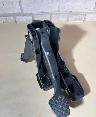 Volkswagen Tiguan Brake pedal 5Q1721058DM 230719