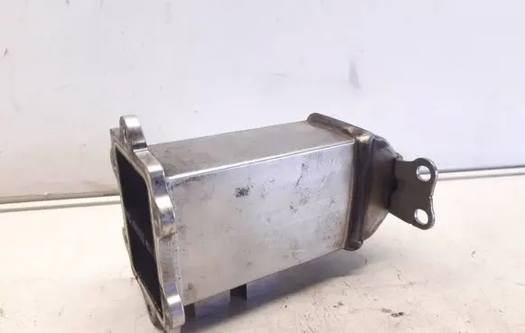 Audi A6 S6 C6 4F EGR valve cooler 059131511