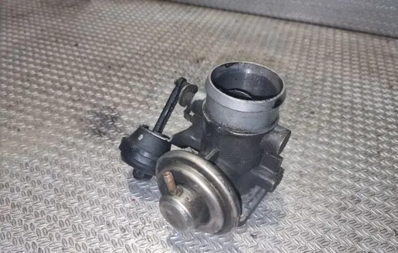 Volkswagen II LT EGR valve 074129637B