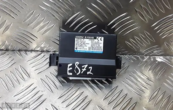 Mazda CX-5 Keyless (KESSY) go control unit/module D09V675U0