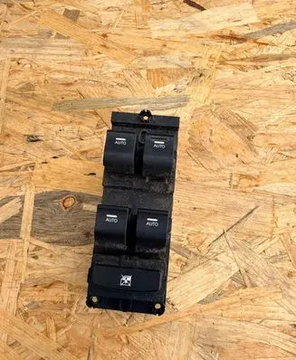 Hyundai i40 Electric window control switch 935703Z550