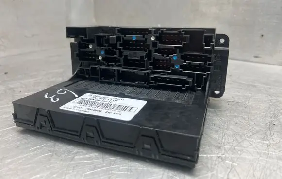 Mercedes-Benz CLK A209 C209 Fuse box set 2095451401 5DK00848512